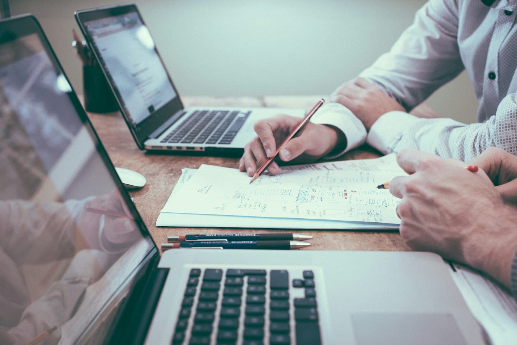ProcureDesk analytics and workflow dashboard